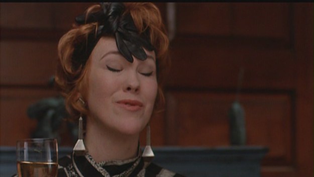 Catherine-O-Hara-as-Delia-Deetz-in-Beetlejuice-catherine-ohara-23865621-1360-768