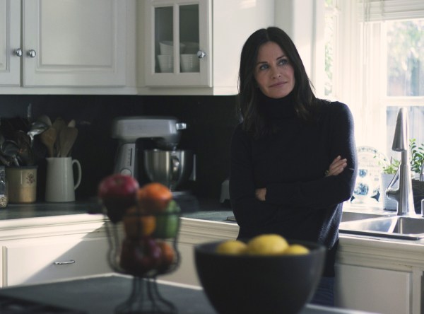 rs_1024x759-160502103124-1024-courteney-cox-mothers-daughters.ls.5216