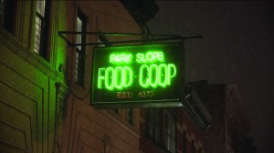 MV5BZjA2OTQ0NmQtOWE1Yy00OGU5LWI4ZDUtYWZjNjkzZmYwMzFhXkEyXkFqcGdeQXVyMjIxMTk4Nzg@._V1_